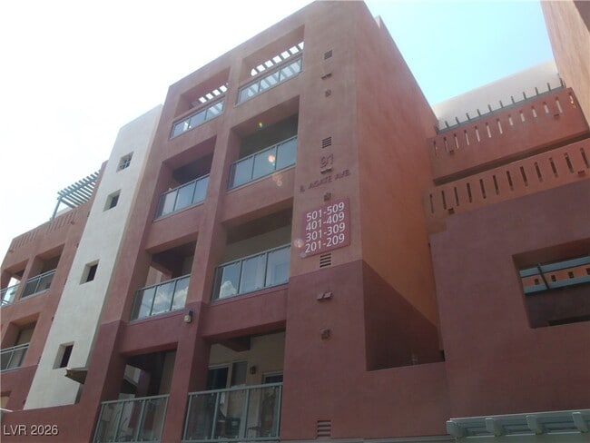 property at 91 E Agate Ave