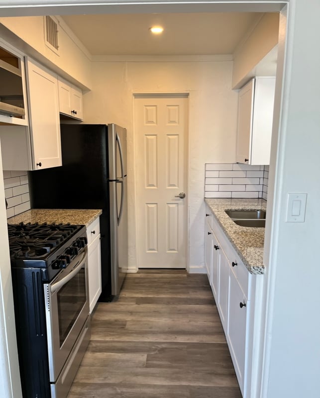 property at 920 E Montebello Ave