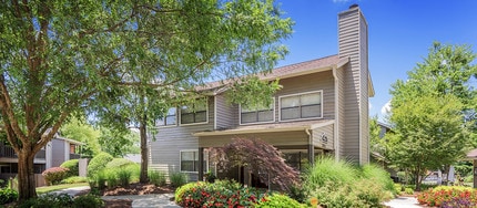 Summer Place in Huntsville, AL - Building Photo - Building Photo