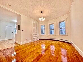 28 Oakland St in Cambridge, MA - Building Photo - Building Photo