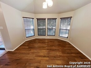 9834 Pagodia View in San Antonio, TX - Building Photo - Building Photo