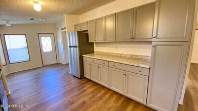 650 S W Orange Ave in Keystone Heights, FL - Building Photo - Building Photo