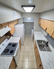 7200 T C Jester Blvd, Unit 4301 in Houston, TX - Foto de edificio - Building Photo