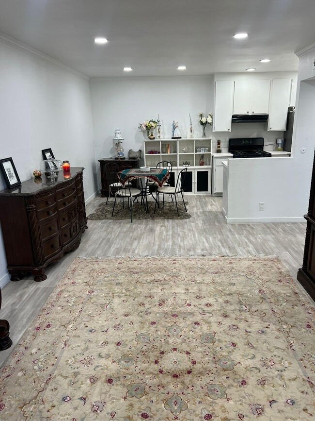 property at 21000 Parthenia St