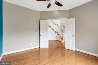 15053 Doral Pl in Haymarket, VA - Building Photo - Building Photo