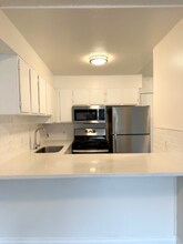 149 N Commonwealth Ave-Unit -104 in Los Angeles, CA - Building Photo - Building Photo