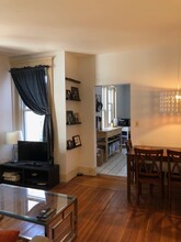 12 Parkway Rd, Unit 3 in Brookline, MA - Building Photo - Building Photo