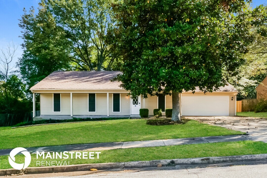 3505 Dorchester Dr in Horn Lake, MS - Foto de edificio