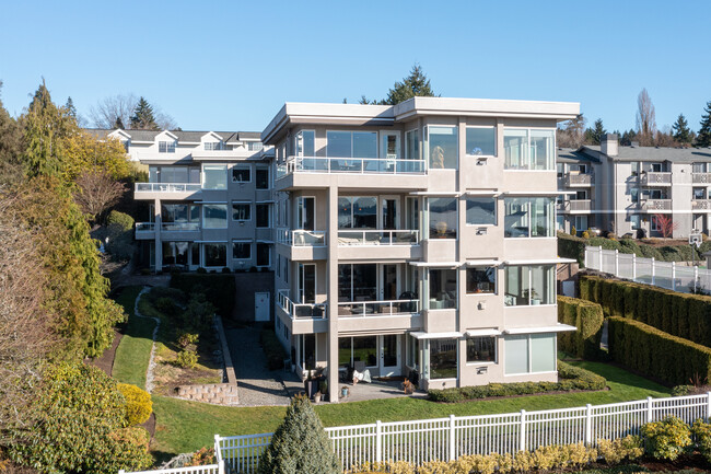 View Pointe in Kirkland, WA - Building Photo - Building Photo