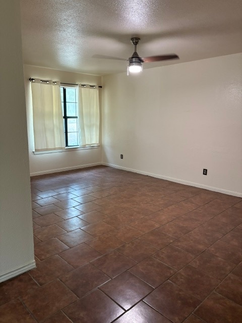 489 Northwood Cir in Rockdale, TX - Building Photo - Building Photo