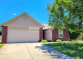 2759 Rothe Ln in Indianapolis, IN - Building Photo