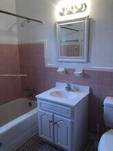 127 Phoenetia Ave in Miami, FL - Building Photo - Building Photo