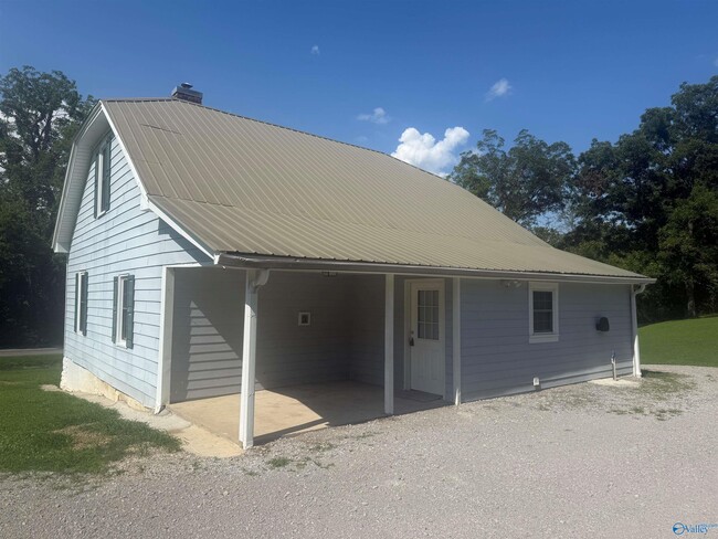445 Chicken Creek Rd in Pulaski, TN - Building Photo - Building Photo