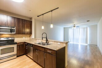 Mosaic Westshore Apartments in Tampa, FL - Foto de edificio - Interior Photo