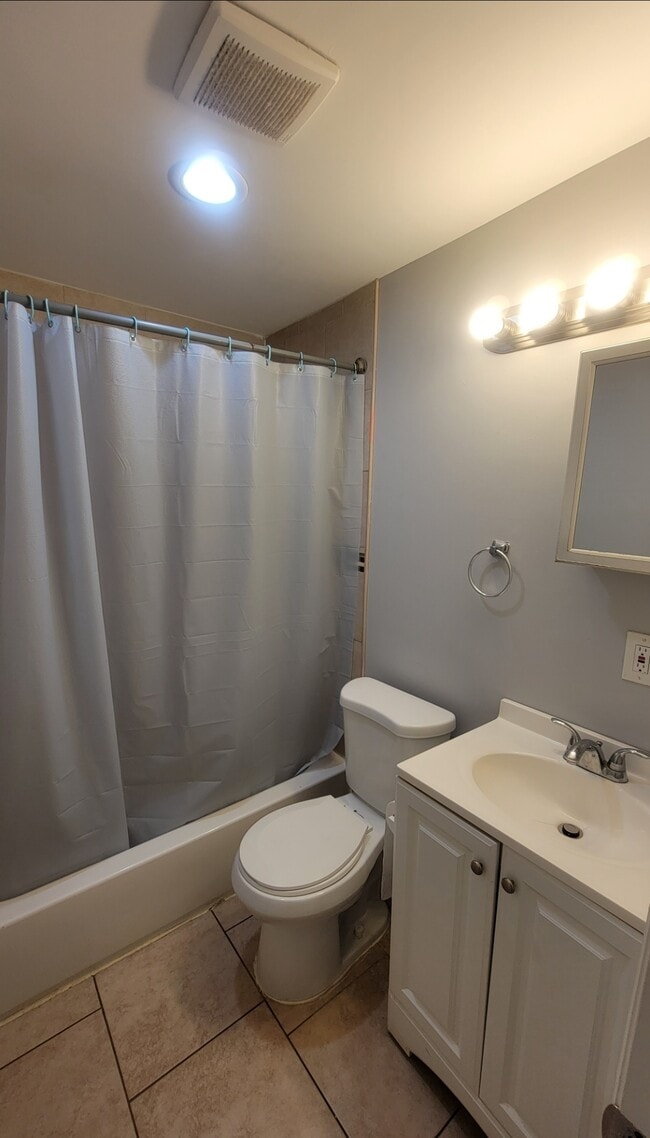 321 E 7th St, Unit 321