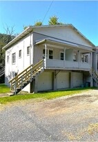642 Cove Rd in Weirton, WV - Building Photo