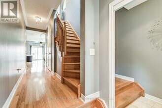 173 Tom Taylor Crescent in Newmarket, ON - Building Photo - Building Photo