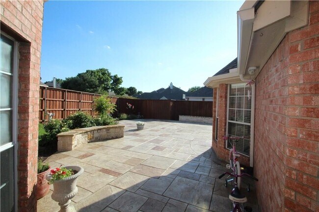 property at 8105 Halliford Dr