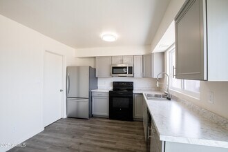 2018 W Western Dr in Chandler, AZ - Building Photo - Building Photo