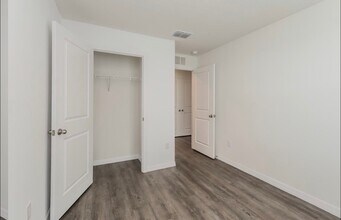 121 Stedman St in Fayetteville, NC - Building Photo - Building Photo