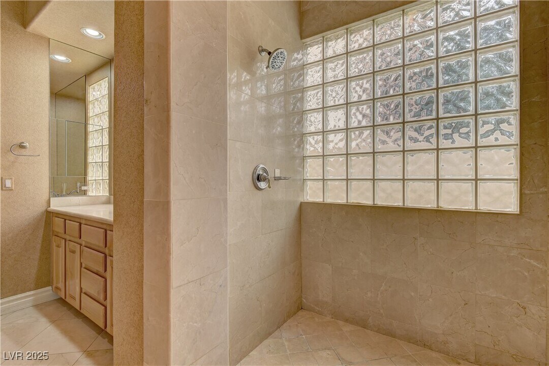 2258 Green Mountain Ct in Las Vegas, NV - Building Photo