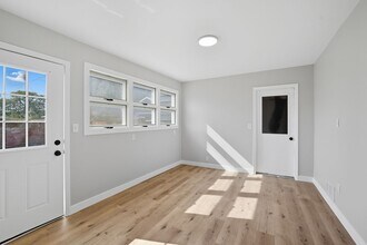 259 Cossairt Ave in Eden Valley, MN - Building Photo - Building Photo
