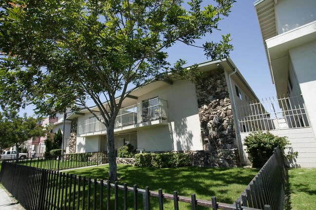 515 Cuesta Del Mar Dr in Oxnard, CA - Building Photo - Building Photo