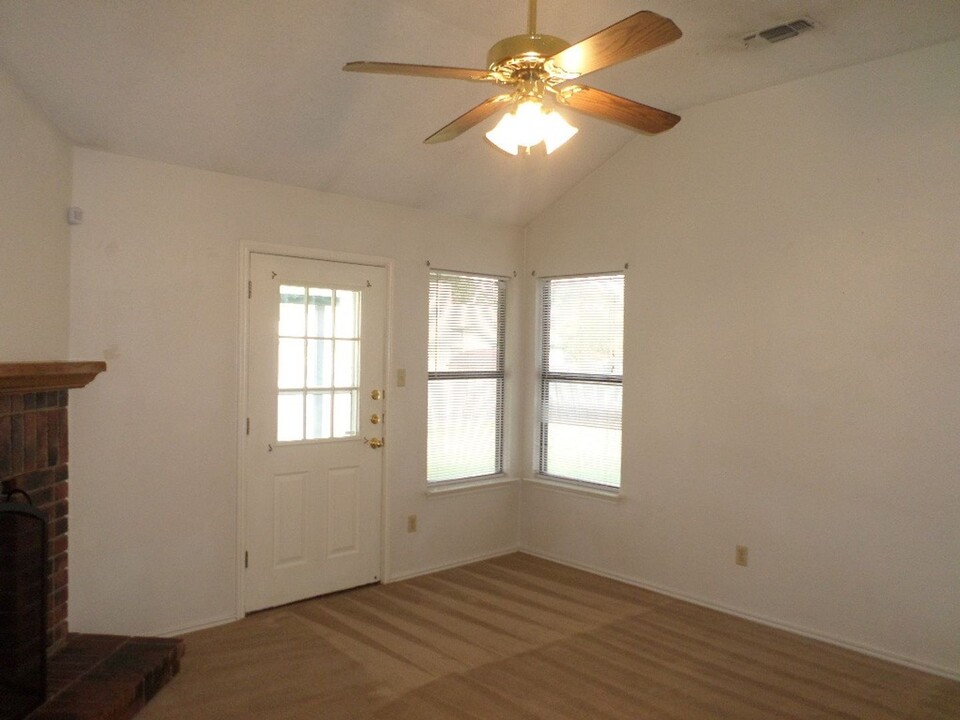 2013 Sundown Dr in Killeen, TX - Building Photo