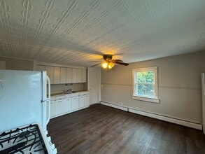 45 Friend St in Amesbury, MA - Building Photo - Building Photo