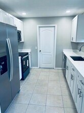 343 SE Oakridge Dr in Port St. Lucie, FL - Foto de edificio - Building Photo