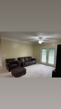 102 Sunset Cir, Unit 103 in Greensboro, NC - Building Photo - Building Photo