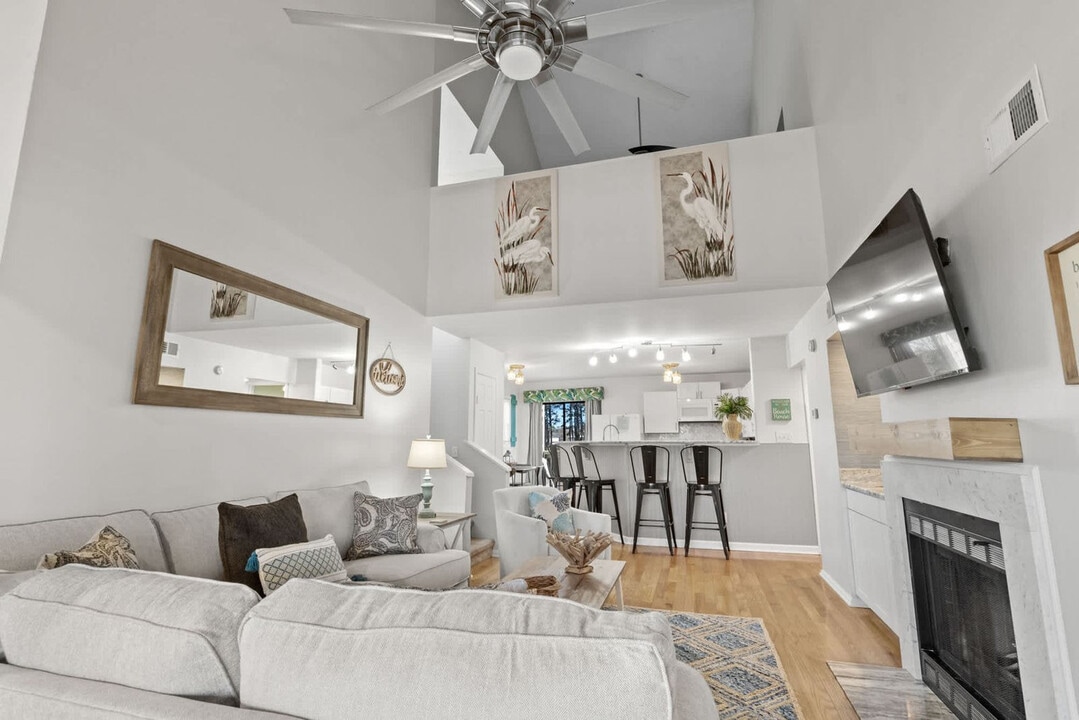 1356 Glenns Bay Rd in Surfside Beach, SC - Building Photo