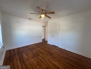 324 N Main St in Statesboro, GA - Building Photo - Building Photo