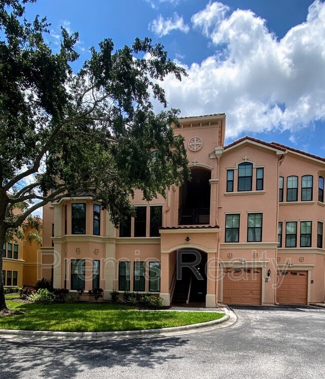 2715 Via Capri in Clearwater, FL - Building Photo - Building Photo