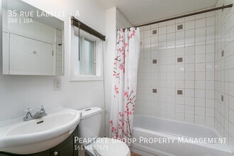 35 Rue Labelle in Gatineau, QC - Building Photo - Building Photo