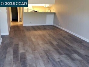 4214 Treat Blvd in Concord, CA - Building Photo - Building Photo