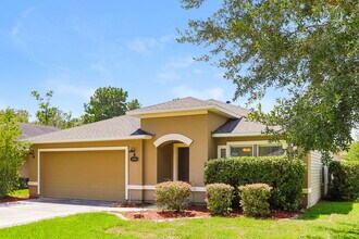 1926 Old Moss Ln in Middleburg, FL - Building Photo - Building Photo