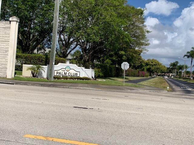 1111 Green Pine Blvd in West Palm Beach, FL - Foto de edificio