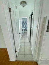 933 6th St in Santa Monica, CA - Building Photo - Building Photo