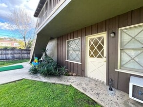 118 W 3rd St in San Dimas, CA - Building Photo - Building Photo