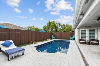 13925 SW 155th Ct, Unit 418 in Miami, FL - Building Photo - Building Photo
