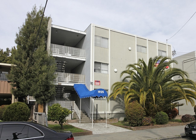 1925 10th Ave in Oakland, CA - Foto de edificio - Building Photo