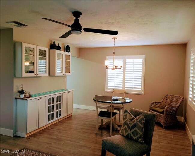 6 Aztec Lily Ln in Lehigh Acres, FL - Foto de edificio - Building Photo