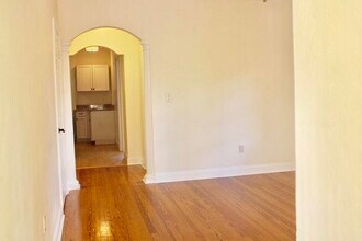 253 Oleander Ave-Unit -5 in Palm Beach, FL - Building Photo - Building Photo