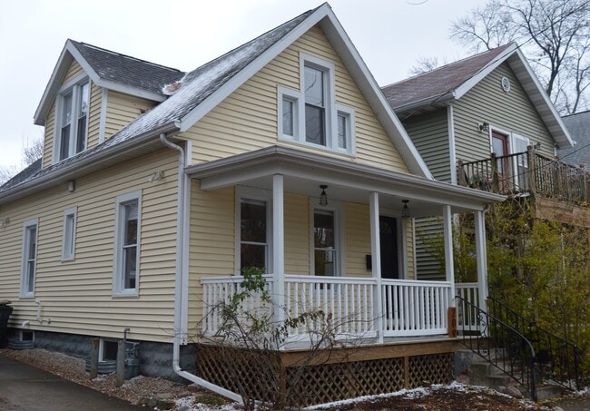 209 N Ingersoll St in Madison, WI - Foto de edificio - Building Photo