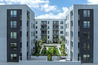 Winslow in San Diego, CA - Foto de edificio - Building Photo