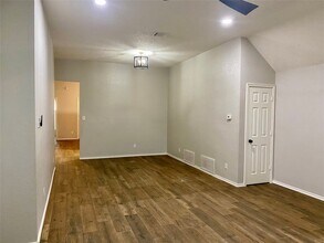 8109 Courageous Dr in Rowlett, TX - Building Photo - Building Photo