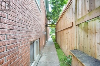 15 Camden Rd in London, ON - Building Photo - Building Photo