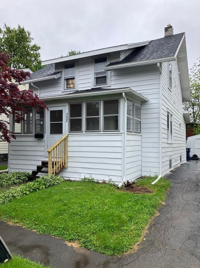 property at 258 N Edwards Ave