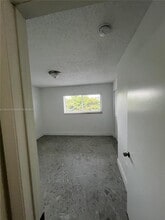 1650 W 44th Pl in Hialeah, FL - Building Photo - Building Photo